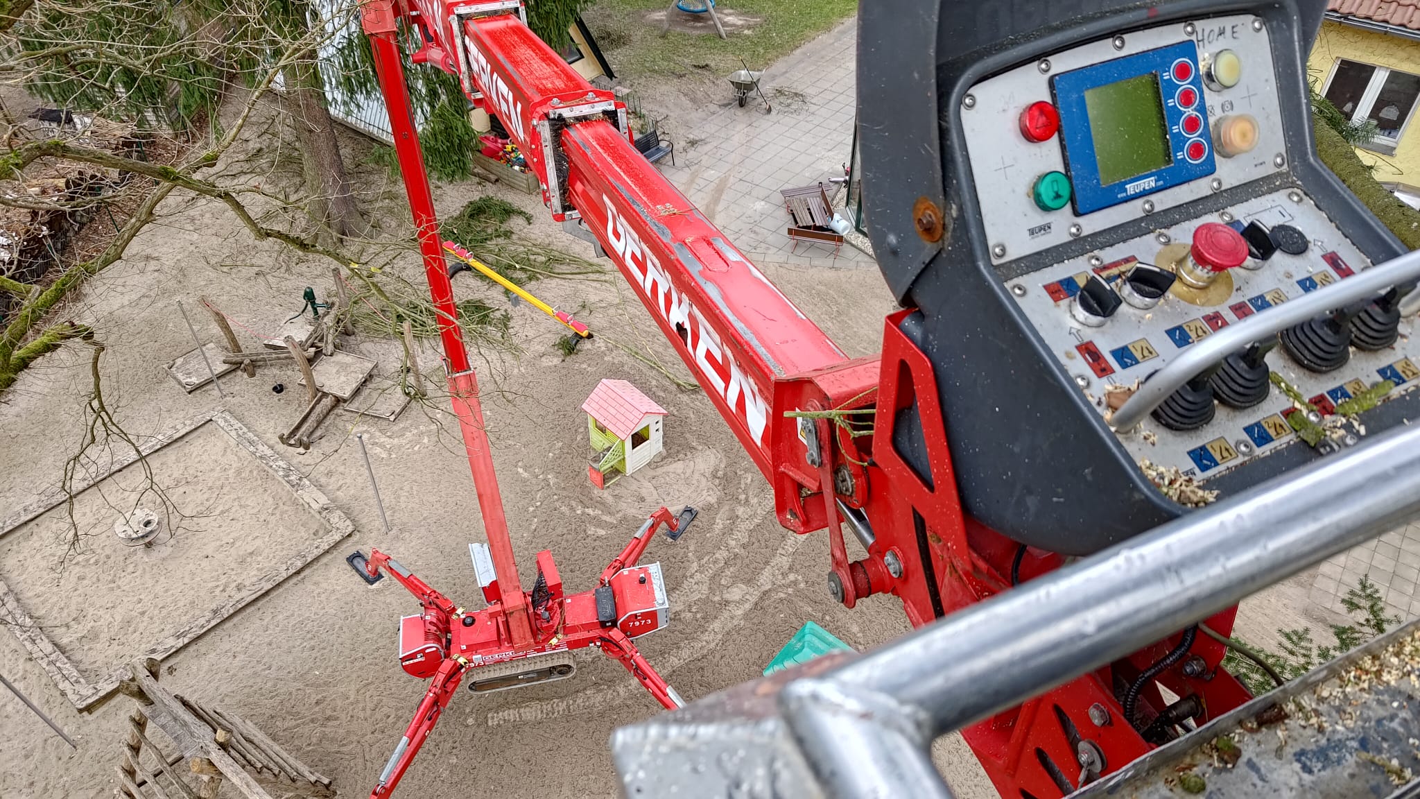 Arbeiten in der Höhe mit Seilklettertechnik